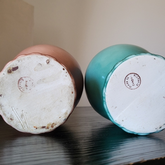 Lot 2 Vintage Czechoslovakia 8" Pottery Pitchers Pastoral Scenes - Picture 3 of 4